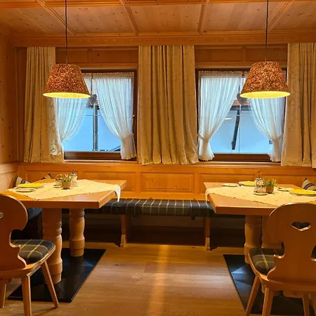 Ξενοδοχείο Garni Senn Σανκτ Αντόν αμ Άλμπεργκ