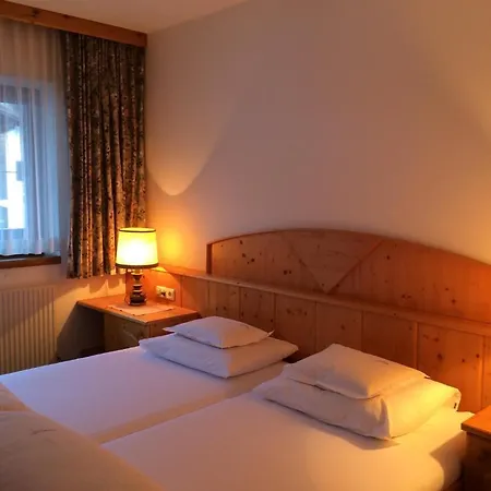 Garni Senn Hotel 2*