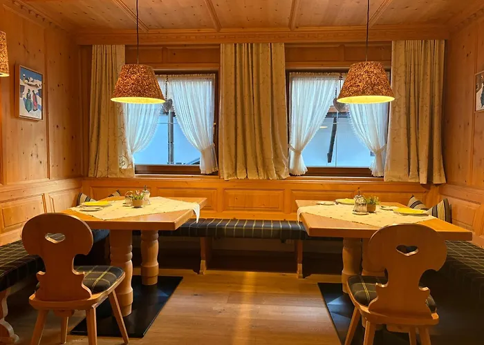 מלון Garni Senn סן אנטון