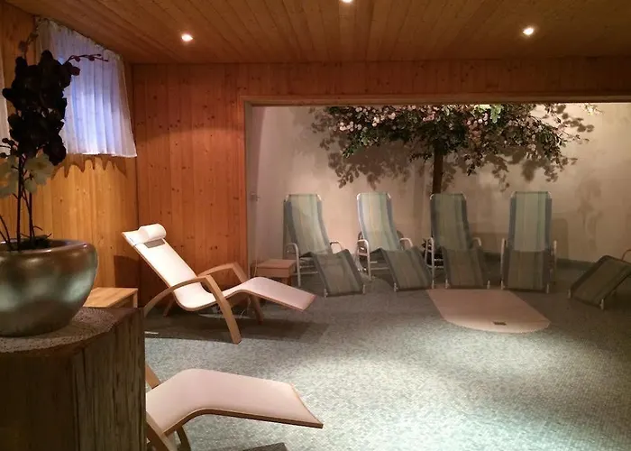 מלון Garni Senn 2*